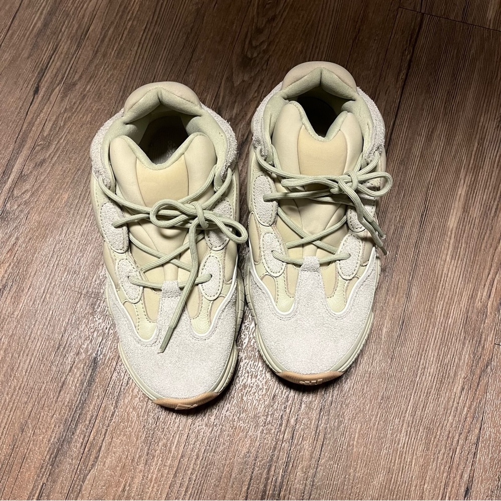 Adidas Yeezys 500 stone